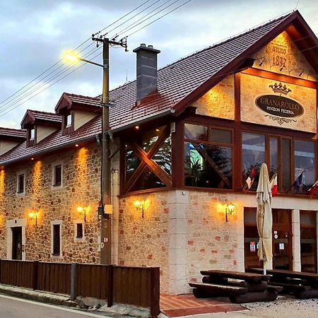 Granarollo Penzion Pizzeria Mlynany 外观 照片